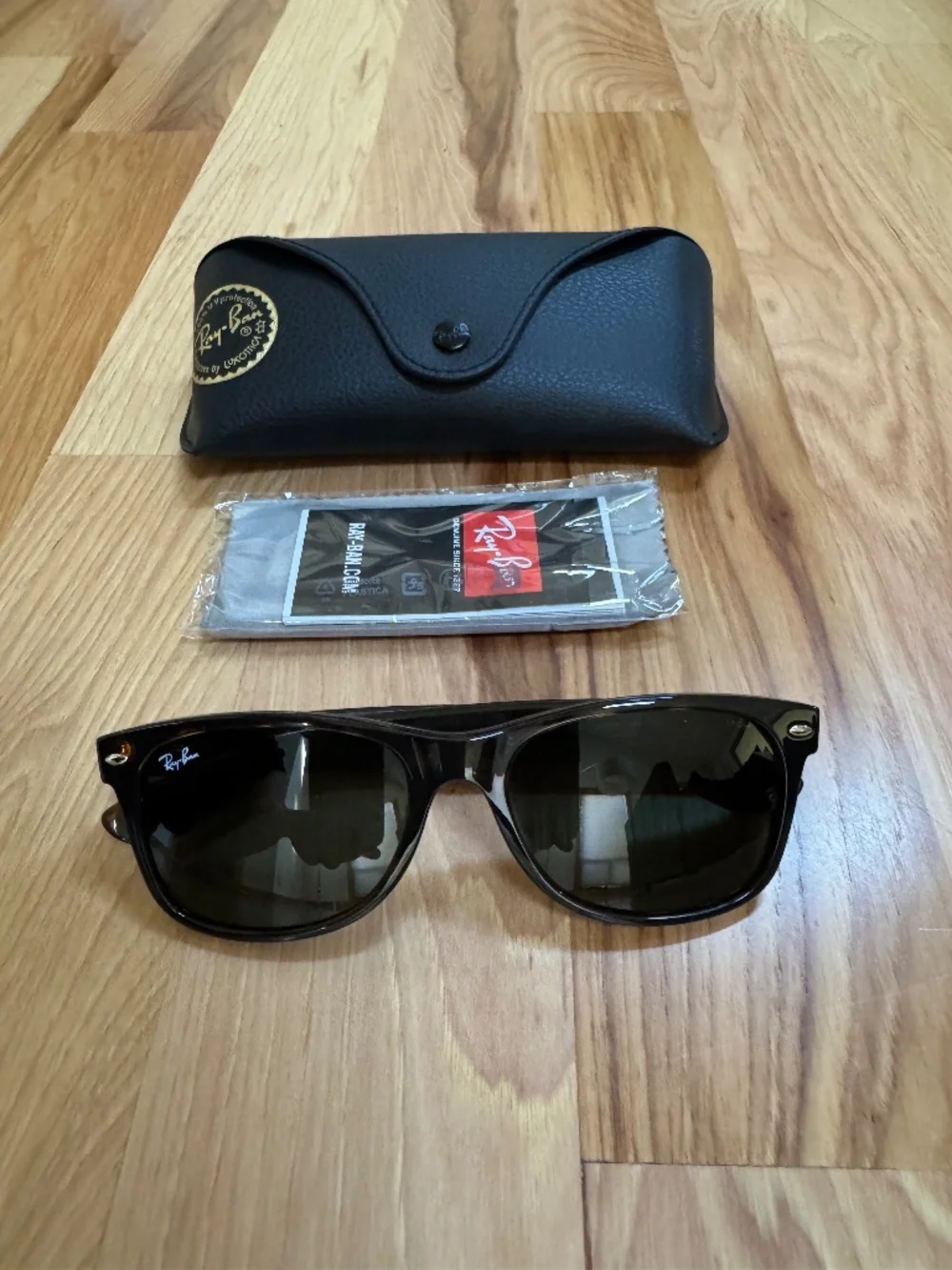 Brand New Ray Ban New Wayfarer Sunglasses